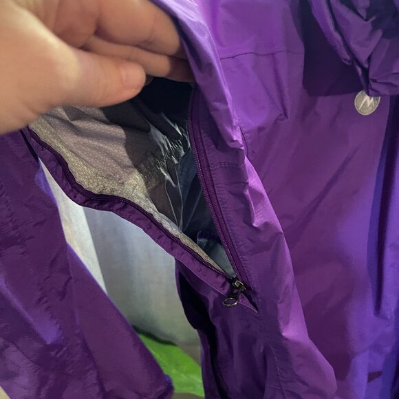 MARMOT Purple precip rain jacket SZ. med Wmn's - Picture 9 of 10